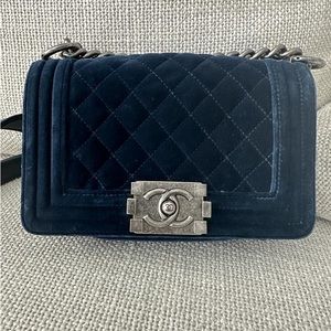 Chanel boy bag mini